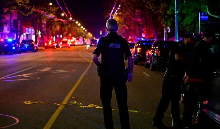 9 people killed after man drives car into Vancouver festival