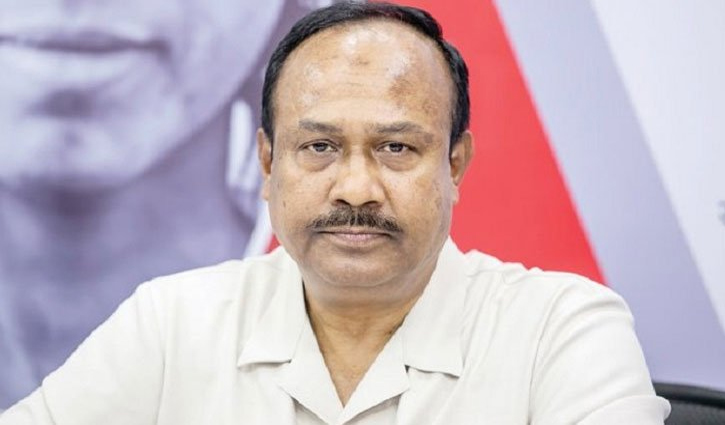 Travel embargo imposed on JP secretary general, wife