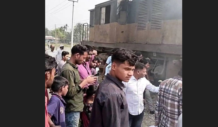 Train service resumes after one hour of suspension