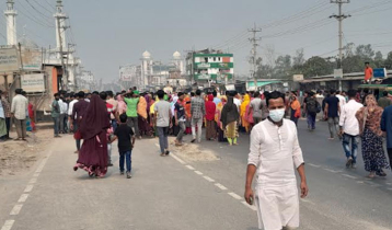 Workers block Dhaka-Mymensingh, Dhaka-Tangail highways