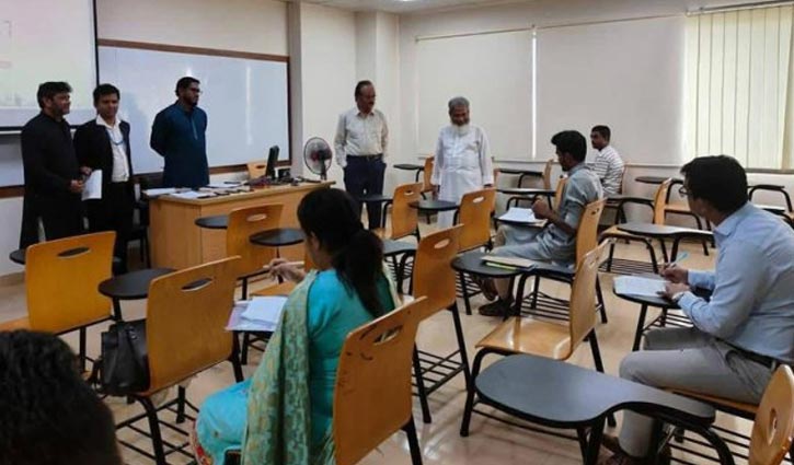 Adviser Asif takes part in NSU entry test Adviser Asif takes part in NSU entry test