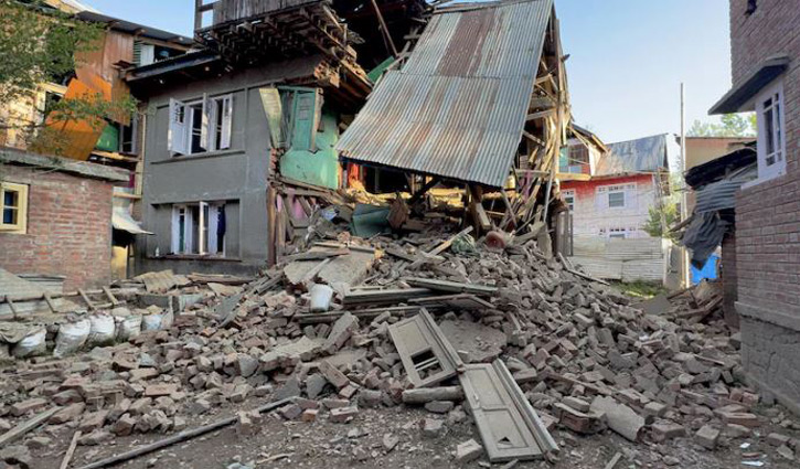 Homes of 2 suspected Pahalgam attackers demolished Homes of 2 suspected Pahalgam attackers demolished