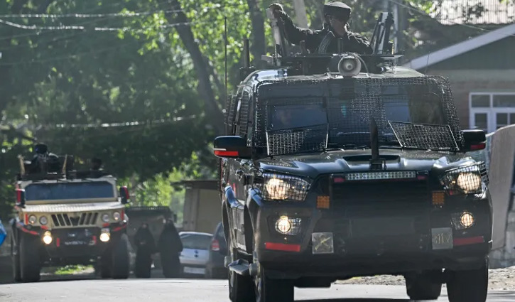 India may launch military strike in 36 hours: Pakistan minister