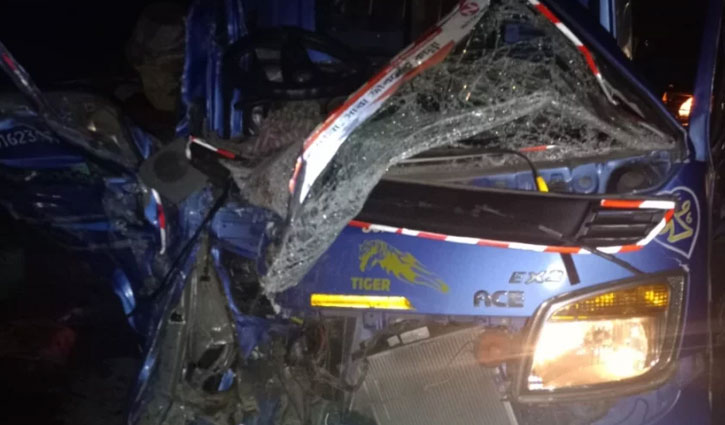 Truck-pickup collision kills 4 in Habiganj