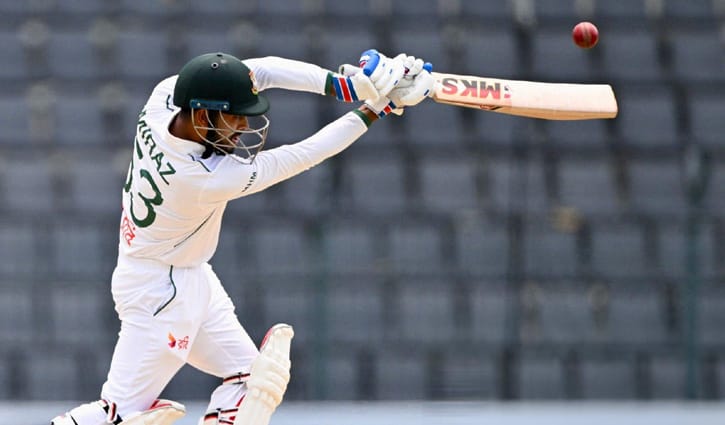 সাকিবের আগে মিরাজের অসাধারণ ডাবল