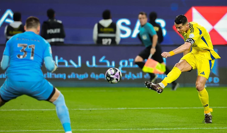 ৩০ পেরিয়ে আরও শক্তিশালী রোনালদো