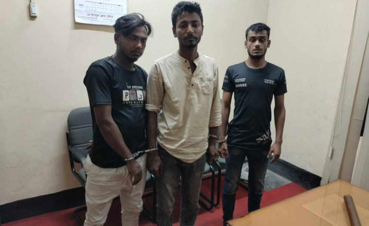 বগুড়ায় ছিনতাইকারীদের হামলায় ২ পুলিশ সদস্য আহত