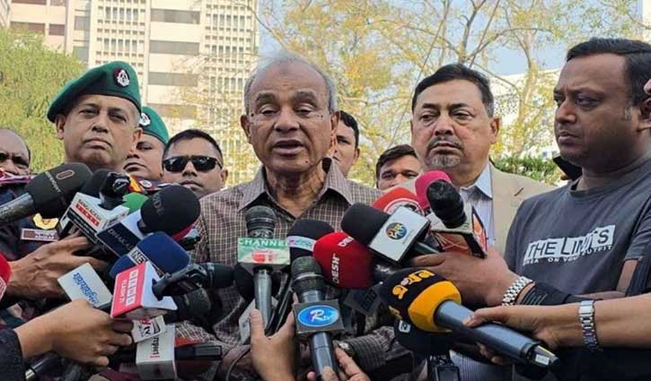 আ.লীগের মিছিল ঠেকাতে আইনশৃঙ্খলা বাহিনীকে নির্দেশ স্বরাষ্ট্র উপদেষ্টার