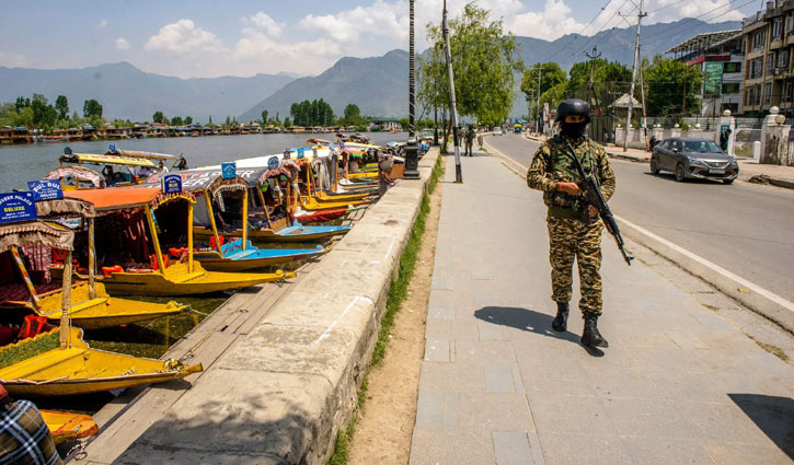 পাকিস্তানে হামলার প্রস্তুতি নিচ্ছে ভারত