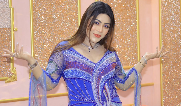 মিষ্টি জান্নাতের উটের দুধের ব্যবসা