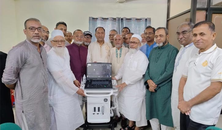 ফেনীর ন্যাশনাল হার্ট ফাউন্ডেশন হসপিটালে ইকো-কার্ডিওগ্রাফি মেশিন দিল এনসিসি ব্যাংক