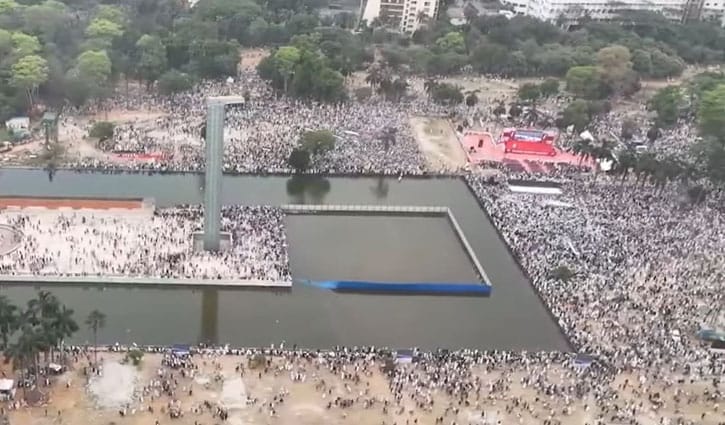 সোহরাওয়ার্দীতে জনতার মহাসমুদ্রে ‘ফিলিস্তিন স্বাধীন করো’ ধ্বনি