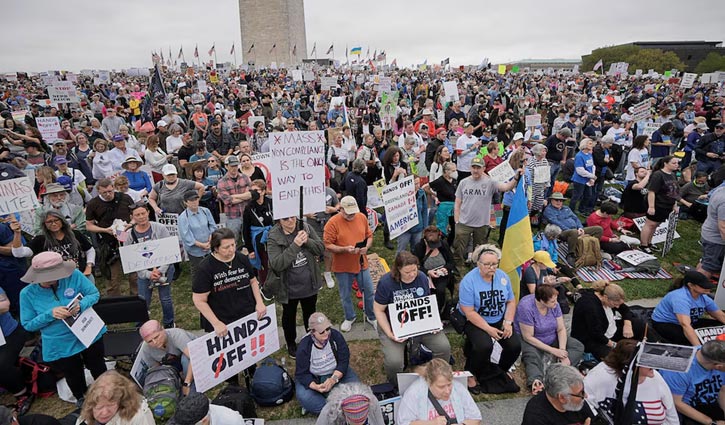 যুক্তরাষ্ট্রজুড়ে ট্রাম্পবিরোধী বিক্ষোভ