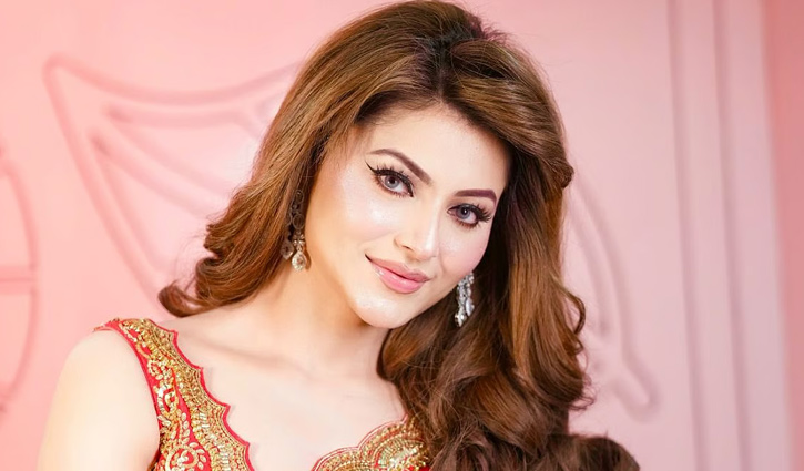 আমরা এমনিতেই ফর্সা-সুন্দর, উর্বশীর বক্তব্য নিয়ে সমালোচনা আমরা এমনিতেই ফর্সা-সুন্দর, উর্বশীর বক্তব্য নিয়ে সমালোচনা