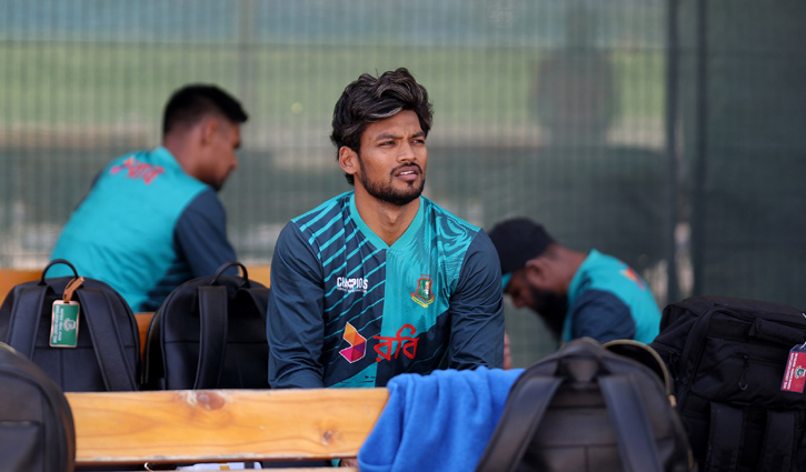‘শান্তর জায়গায় ধোনি বাংলাদেশকে নেতৃত্ব দিলেও লাভ হবে না’ ‘শান্তর জায়গায় ধোনি বাংলাদেশকে নেতৃত্ব দিলেও লাভ হবে না’