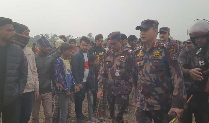 চৌকা সীমান্তে কাঁটাতারের বেড়া স্থাপন বন্ধ, আতঙ্ক কমছে 