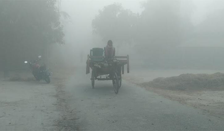 দিনাজপুরে ঠান্ডায় অচল জীবনযাত্রা, তাপমাত্রা ১০ ডিগ্রিতে