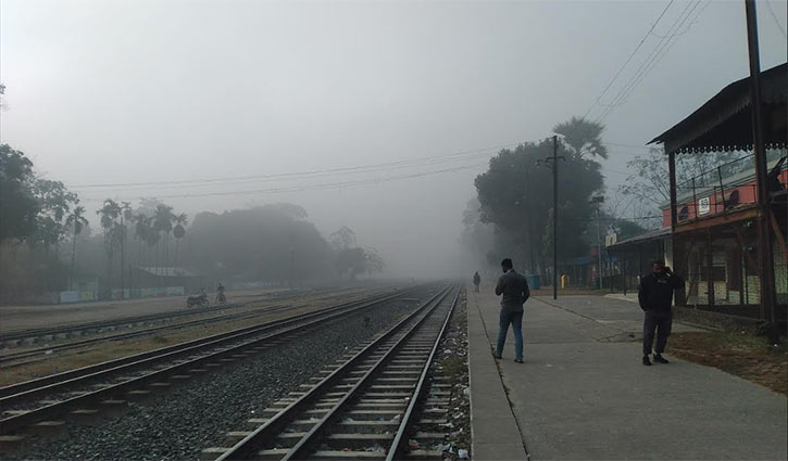 দিনাজপুরে তাপমাত্রা ১১ ডিগ্রিতে, হাড়কাঁপানো ঠান্ডা অব্যাহত