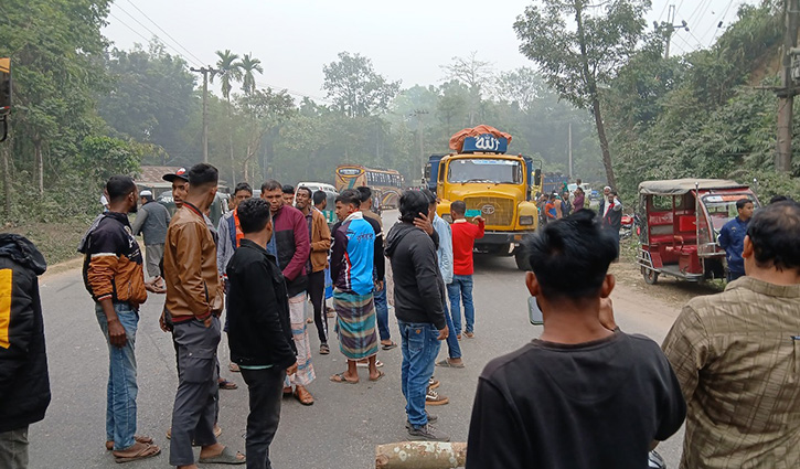 সিলেটে বাসচাপায় মোটরসাইকেল আরোহী নিহত