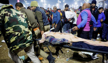 30 dead in Kumbh Mela crowd crush