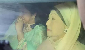 Khaleda Zia arrives in London