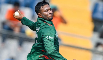 Shakib remains banned from bowling 