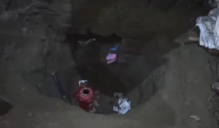 লালমনিরহাটে সুড়ঙ্গ খুঁড়ে ব্যাংক ডাকাতির চেষ্টা লালমনিরহাটে সুড়ঙ্গ খুঁড়ে ব্যাংক ডাকাতির চেষ্টা