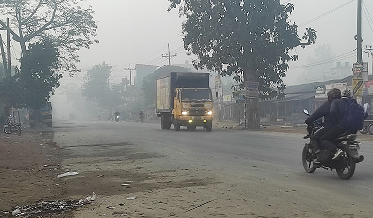 পঞ্চগড়ে বইছে মৃদু শৈত্যপ্রবাহ, তাপমাত্রা ৮ ডিগ্রির ঘরে