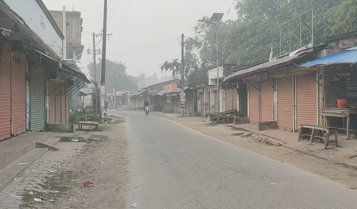 সাতক্ষীরায় তীব্র শীতে বিপর্যস্ত জনজীবন