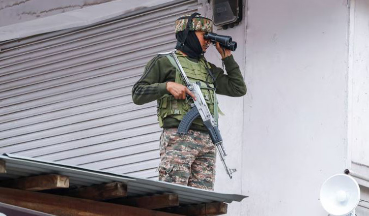 ৩ পাকিস্তানিকে হত্যা করলো ভারত