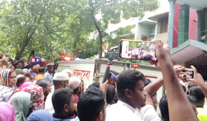 পাইলট তৌকিরের মরদেহ রাজশাহী পৌঁছেছে