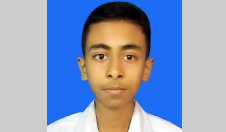 দরিদ্রতা হার মানিয়ে বরুণের জিপিএ-৫ অর্জন