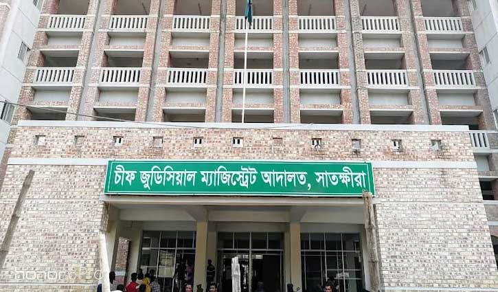সাতক্ষীরায় সাংবাদিকদের বিরুদ্ধে মামলায় ৩২ জনের জামিন