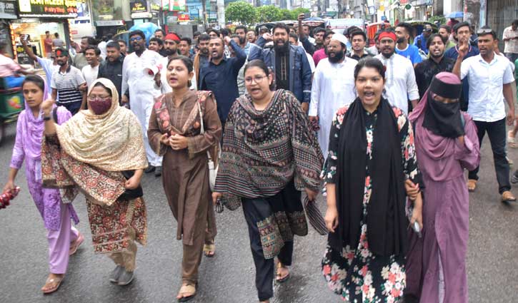 হামলার প্রতিবাদে রাজশাহীতে এনসিপির বিক্ষোভ