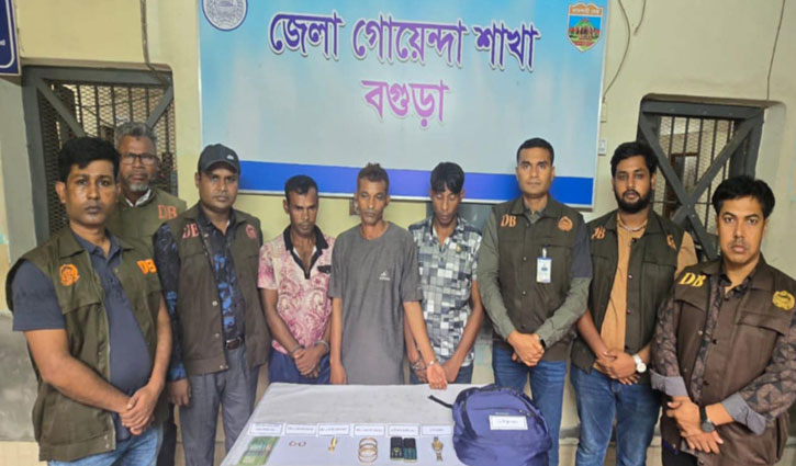 কাজ থেকে বাদ দেওয়ায় বগুড়ায় জোড়া খুন ও ডাকাতি: পুলিশ কাজ থেকে বাদ দেওয়ায় বগুড়ায় জোড়া খুন ও ডাকাতি: পুলিশ