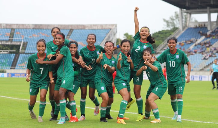 মিয়ানমারকে হারিয়ে ইতিহাস গড়ার দ্বারপ্রান্তে বাংলাদেশ