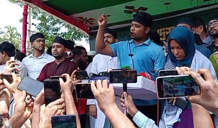 ইউনূসের ‌‘স্বজনপ্রীতির’ সবচেয়ে বড় উদাহরণ স্বাস্থ্য উপদেষ্টা: হাসনাত