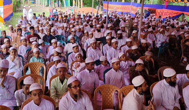 মাদারীপুরে কোরআন তেলাওয়াত প্রতিযোগিতা অনুষ্ঠিত