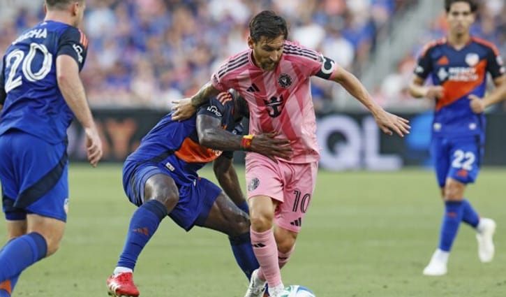 থেমে গেল মেসির মিছিল, আটকে গেল মায়ামির জয়রথ