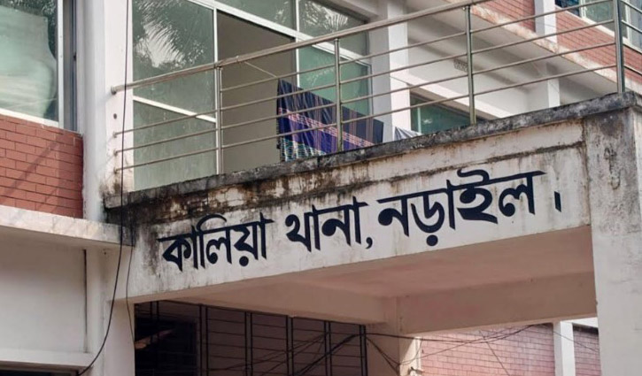 নড়াইলে ফুটবল খেলা নিয়ে সংঘর্ষ, একজনকে কুপিয়ে হত্যা নড়াইলে ফুটবল খেলা নিয়ে সংঘর্ষ, একজনকে কুপিয়ে হত্যা