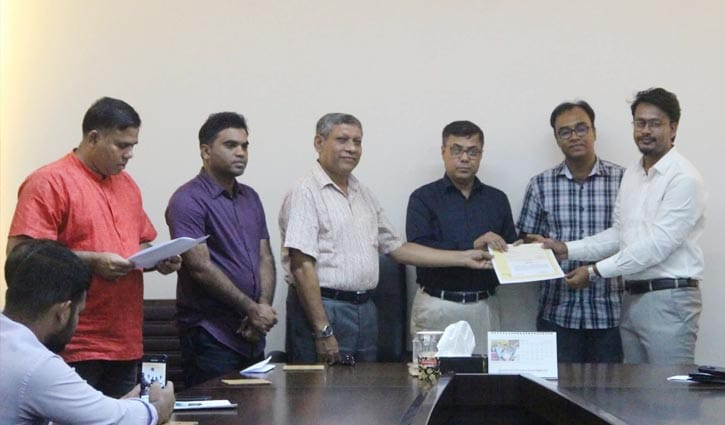 ইন্সটিটিউট অব নজরুল স্টাডিজ বৃত্তি পেলেন ১৯ শিক্ষার্থী