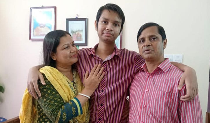 অদম্য নিবিড়: হতাশা পেরিয়ে দেশসেরা হওয়ার গল্প