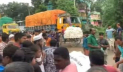 বেড়ায় ট্রাকচাপায় প্রাণ গেল অটোভ্যান চালকের