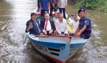 ঝালকাঠির ভাসমান হাট দেখে অভিভূত আলজেরিয়ার রাষ্ট্রদূত
