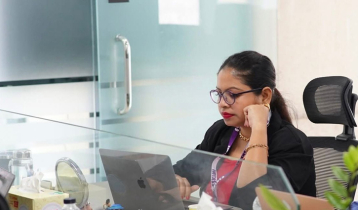 টেক দুনিয়ায় নারীর এগিয়ে চলায় অনুপ্রেরণার নাম আজমিরী