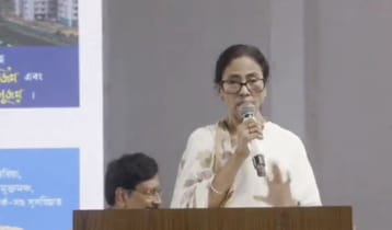 আওয়ামী লীগ নেতাদের আশ্রয় দেওয়ার পেছনে ভারত সরকারের মদদ রয়েছে: মমতা