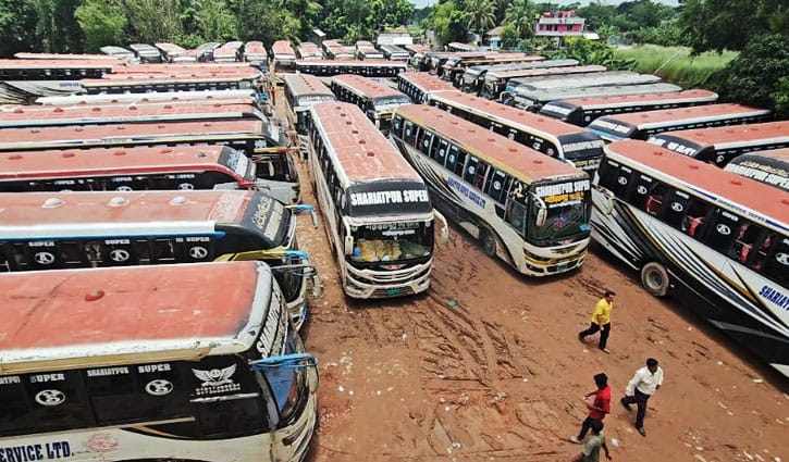 শরীয়তপুর রুটে বাস বন্ধের নেপথ্যে যুবদল নেতার চাঁদার অভিযোগ
