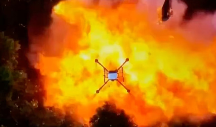 কম্বোডিয়ার সঙ্গে সংঘর্ষ, এবার যুদ্ধজাহাজ মোতায়েন করল থাইল্যান্ড