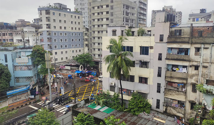 ২৪ ঘণ্টায় ঢাকায় ২৫ মিলিমিটার বৃষ্টি, আজও বজ্রসহ বৃষ্টির আভাস