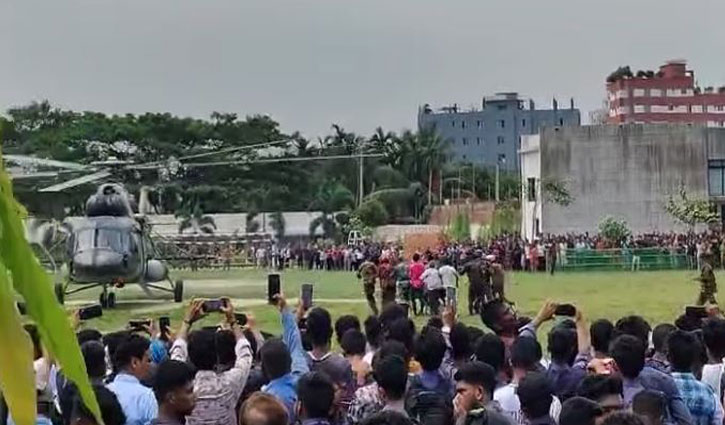 উত্তরায় বিমান বিধ্বস্ত: উদ্ধার কাজে যুক্ত হয়েছে হেলিকপ্টার